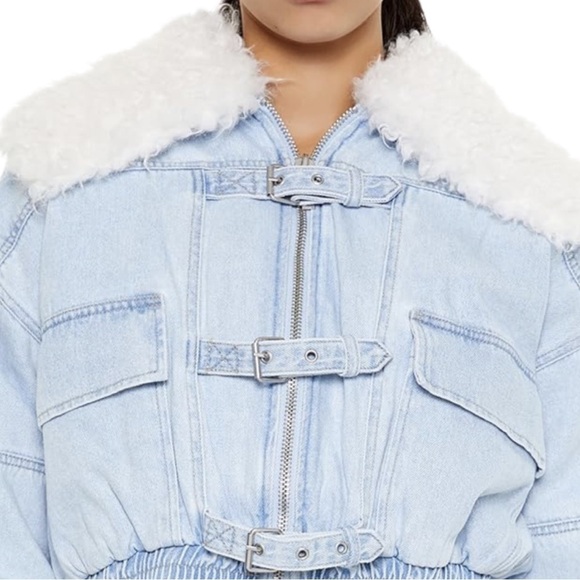 NWT! 0X Light Blue Denim Jacket with White Fur Collar - Picture 4 of 13